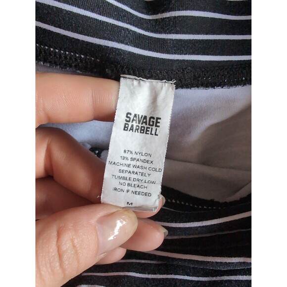 Savage Barbell cropped leggings size medium - Picture 2 of 6